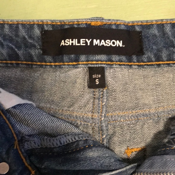 Jean skirt - Picture 2 of 3